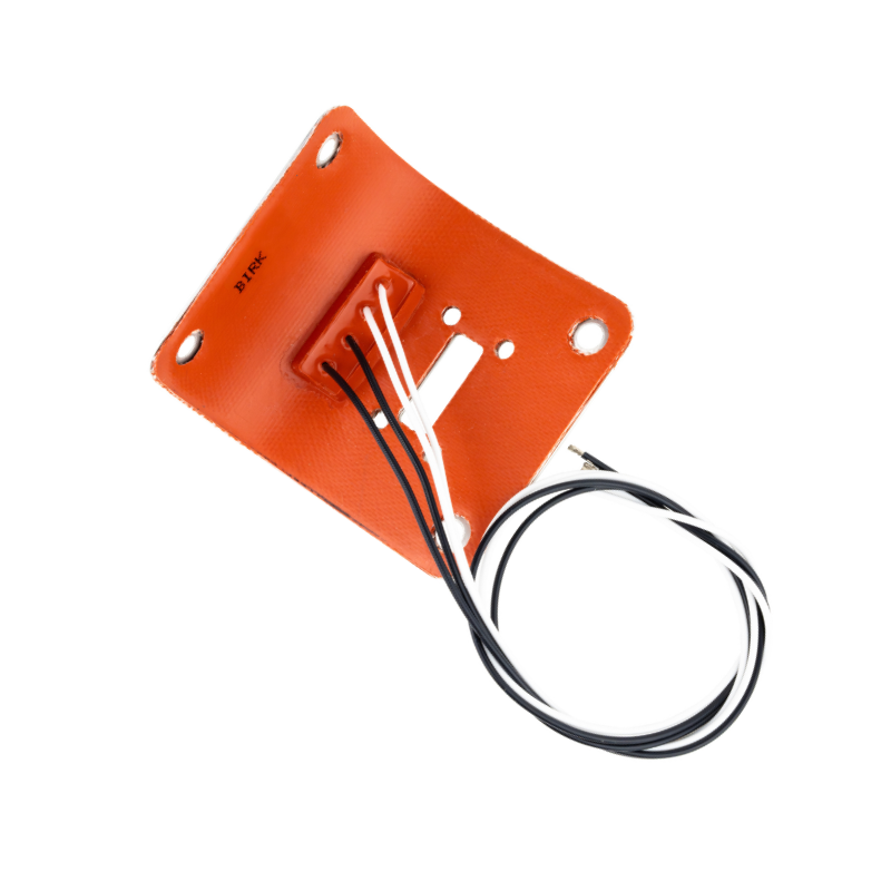 Werksseitig auf Kühlkörper vulkanisierte Silikon-Heizfolie in konkaver Form mit kundenspezifischen Durchgangslöchern und Aussparungen.